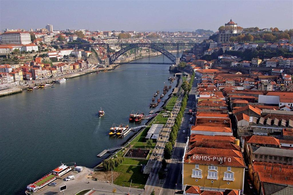 Cais De Gaia Historic Loft Apartment Vila Nova de Gaia