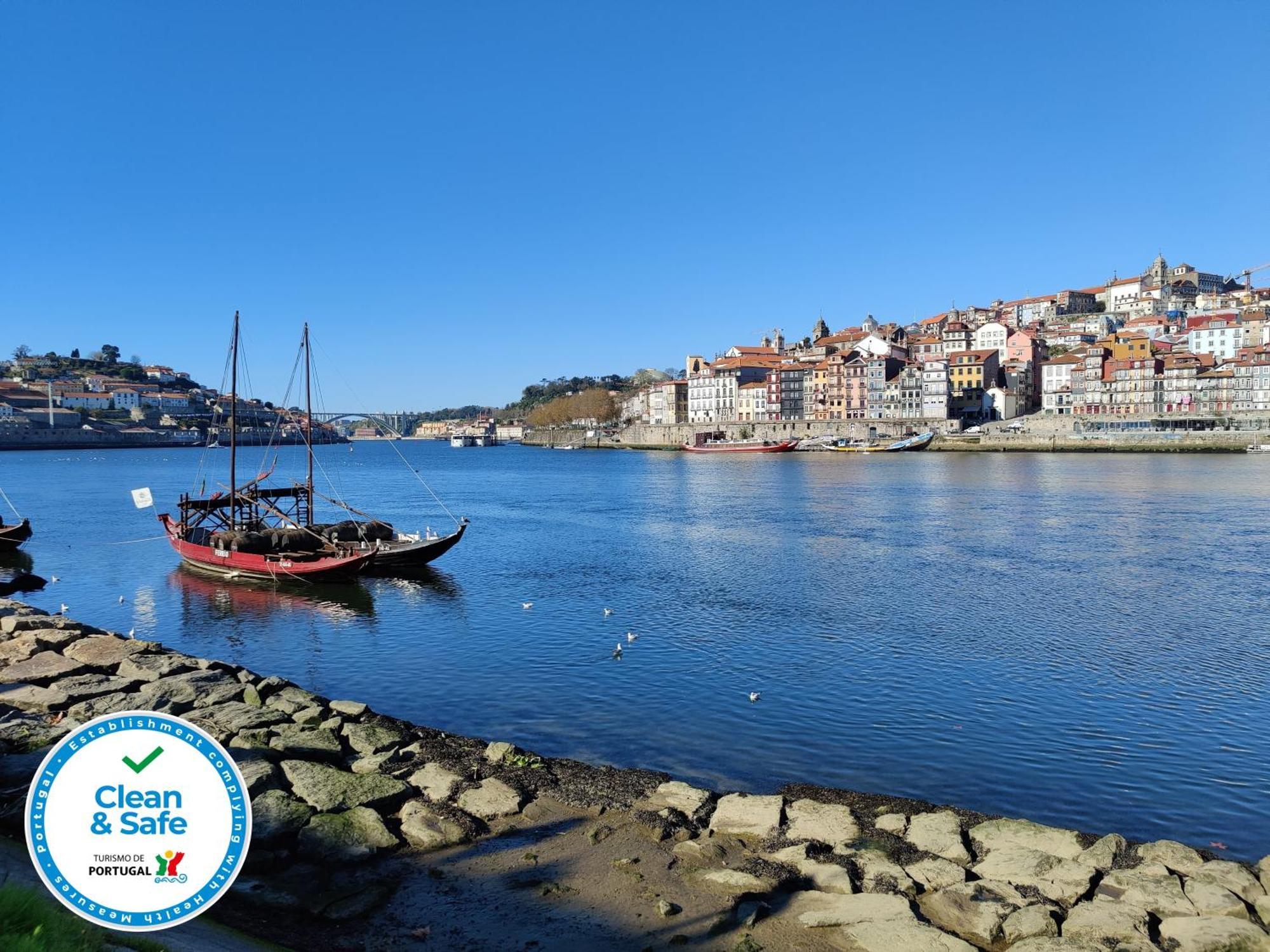 Cais De Gaia Historic Loft Apartment Vila Nova de Gaia